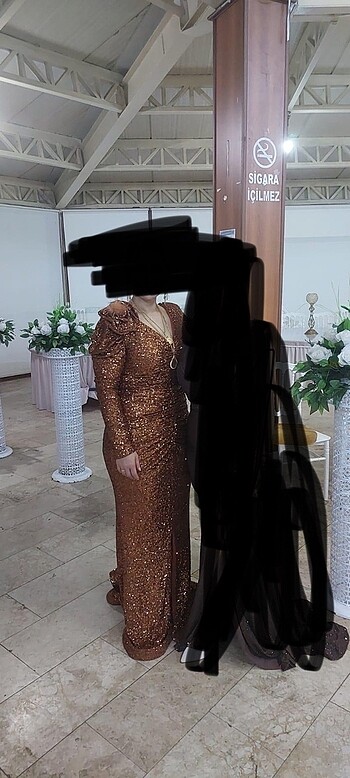 Pul payet göğüs dekolteli abiye