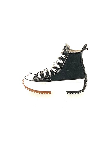 Converse Spor Ayakkabı %70 İndirimli.