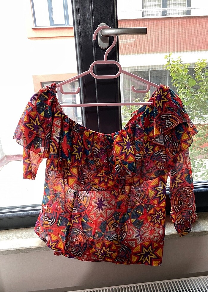 kayık yaka bluz - Görsel 2