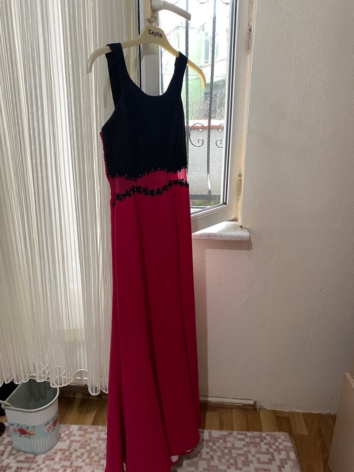 Fuşya/Pembe Siyah Nakışlı Uzun Abiye Elbise - Görsel 2