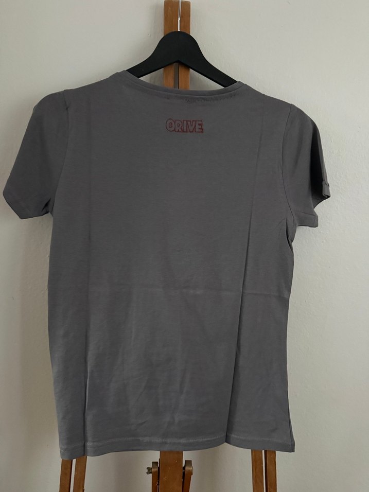 Bohem Nakışlı Kısa Kollu Gri Tişört el işi - Görsel 2