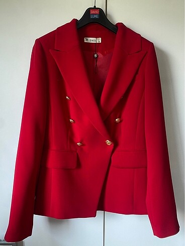 Kırmızı Blazer