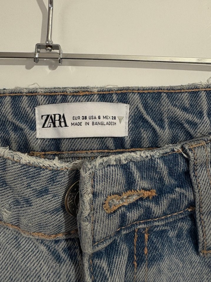 Gevşek Kesim Yırtık Mavi Kot Pantolon - Görsel 2