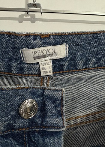 Kadın Mavi Bol Kesim Yırtık Kot Pantolon - Görsel 4