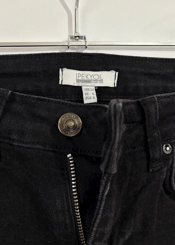 Siyah İşlemeli Payetli Dar Kesim Kadın Kot Pantolon - Görsel 2