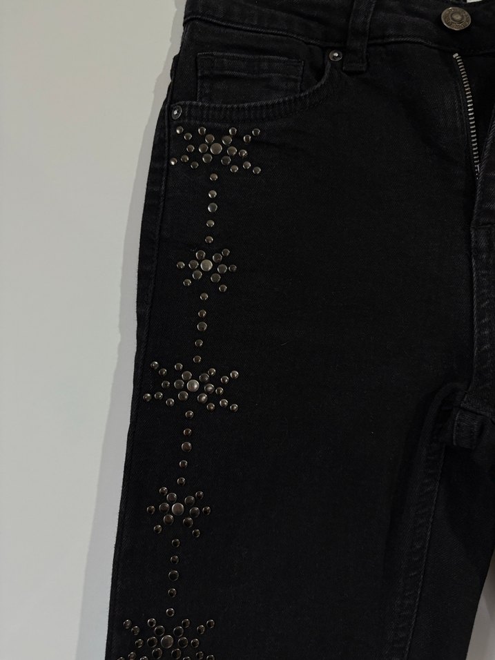 Siyah İşlemeli Payetli Dar Kesim Kadın Kot Pantolon - Görsel 4