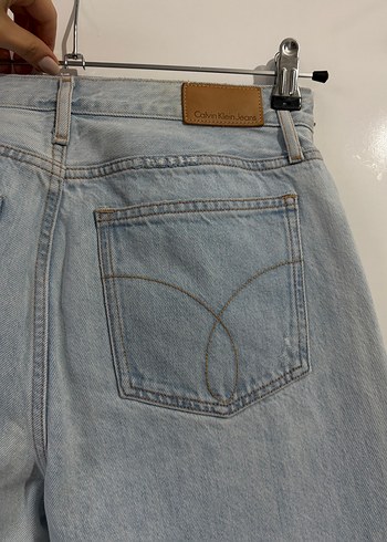 Kadın Gri Yırtık Denim Jean - Görsel 6