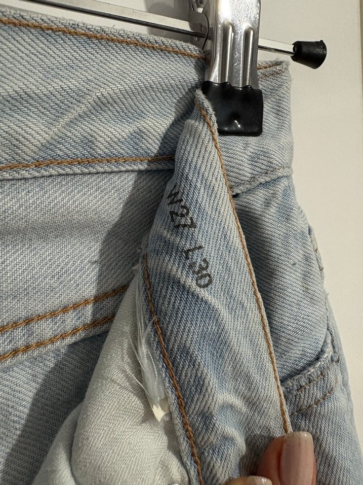 Kadın Gri Yırtık Denim Jean - Görsel 4