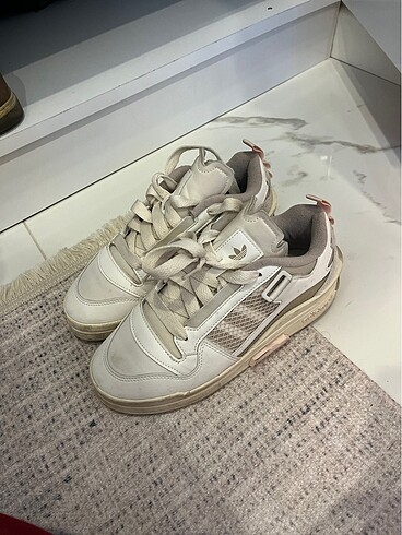 38 Beden Adidas spor ayakkabı