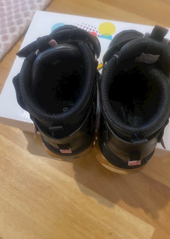 Pembe Detaylı Çocuk Kauçuk Bot - Görsel 3