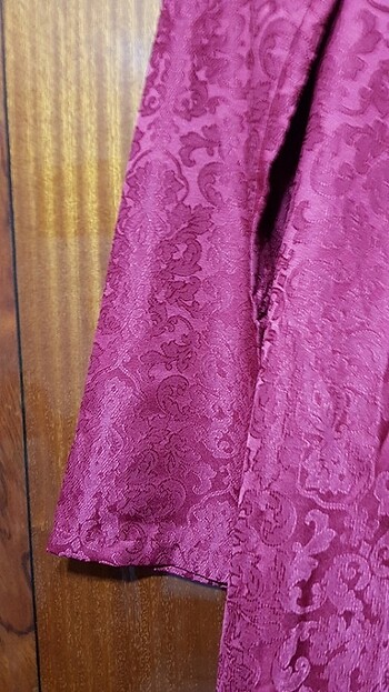 Islemeli,ince kadifemsi parlak kumas - Görsel 3