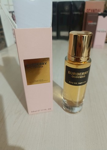 Beden Burberry Goddess Kadın Parfümü 50 ml