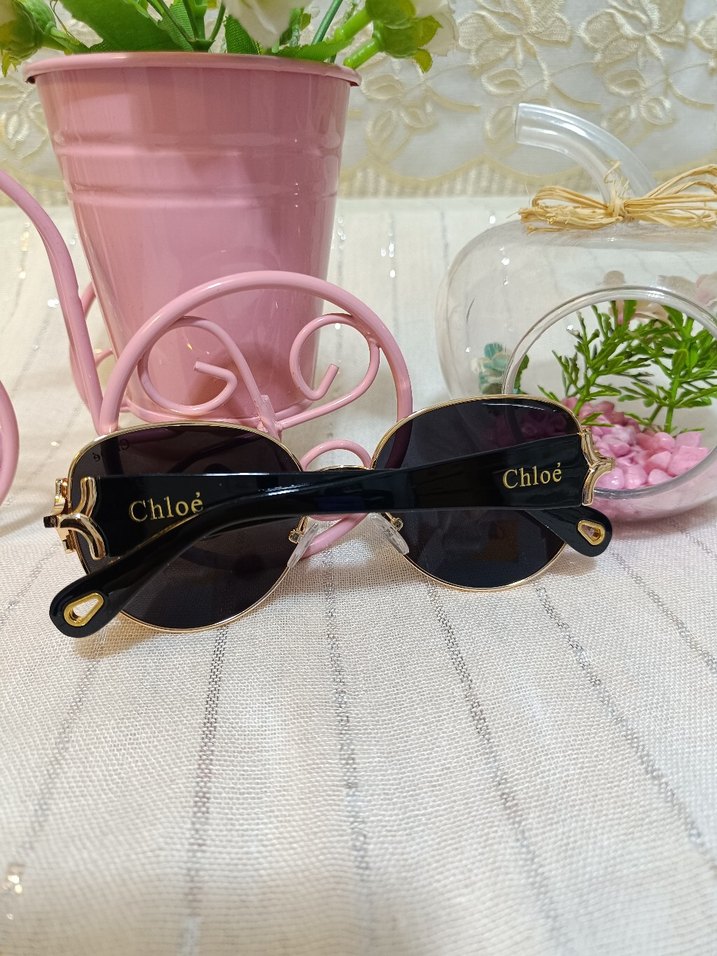 Chloe Parlak Altın Renk Modern Klasik Kadın Güneş Gözlüğü - Görsel 3