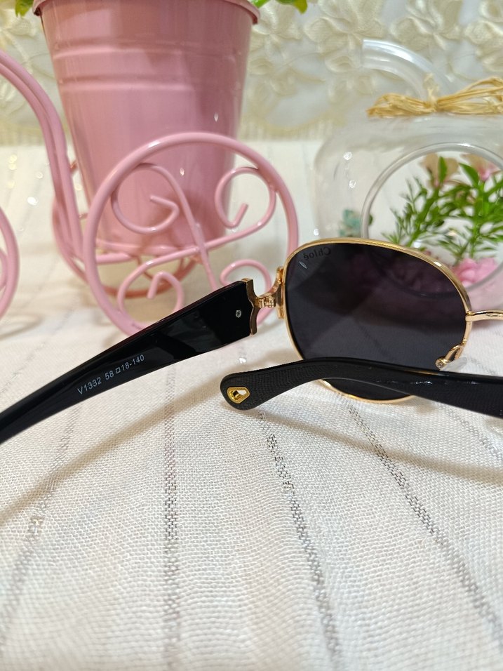 Chloe Parlak Altın Renk Modern Klasik Kadın Güneş Gözlüğü - Görsel 4