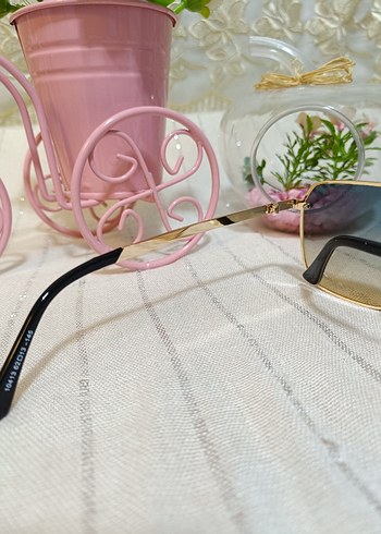 GUCCİ Şeffaf Altın Renkli Minimalist Kadın Güneş Gözlüğü - Görsel 4