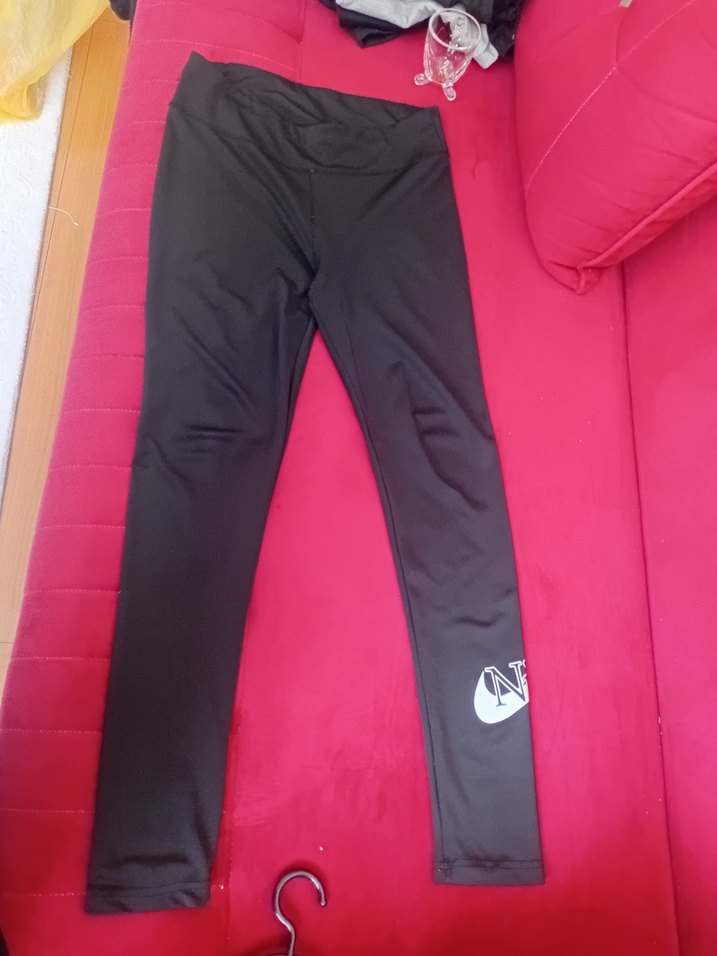 Nike Baskılı Siyah Fırın Eldiveni - Görsel 2