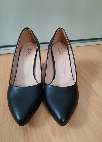 39 Beden siyah Renk Kalın topuklu ayakkabı