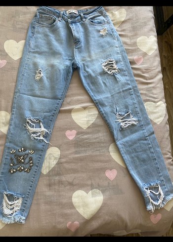 Nakışlı ve Pullu Mavi Kadın Kot Pantolon