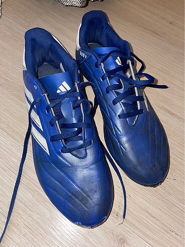 Adidas krampon