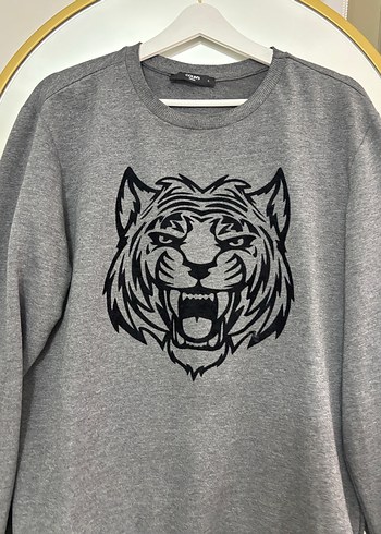 Gri Baskılı Sweatshirt - Görsel 3