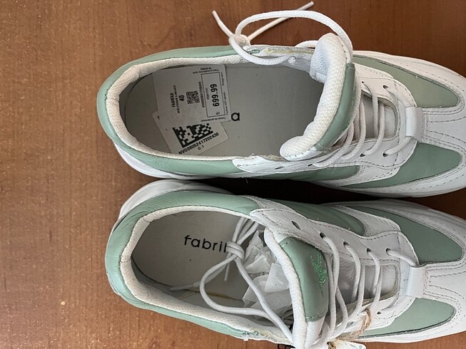 40 Beden yeşil Renk Fabrika marka sneaker ayakkabı