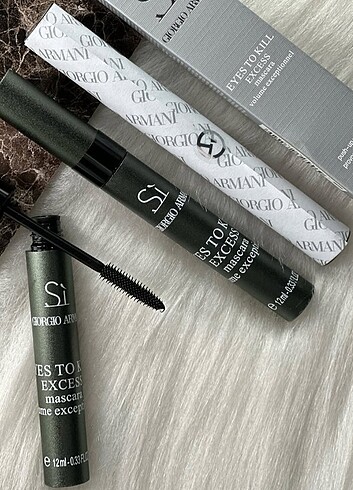 Giorgio Armani si rimel