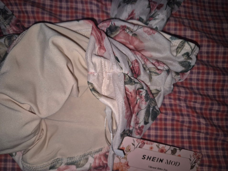 Pembe Çiçek Desenli Kısa üst - Görsel 4