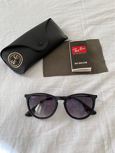 Ray Ban İkonik Güneş Gözlüğü
