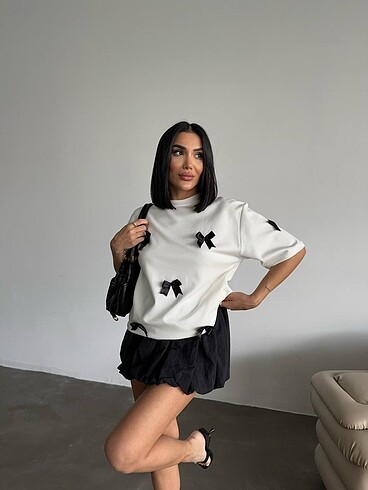 l Beden beyaz Renk Kadın Fiyonk Detaylı T-Shirt Beyaz