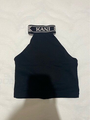 Siyah crop