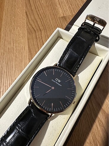 Daniel Wellington 40mm Saat