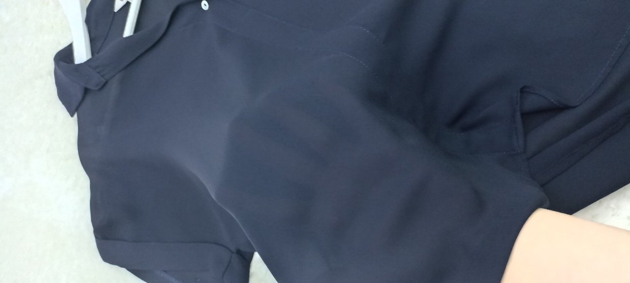 Lacivert V Yaka Düğmeli Kısa Kollu Şifon - Görsel 3