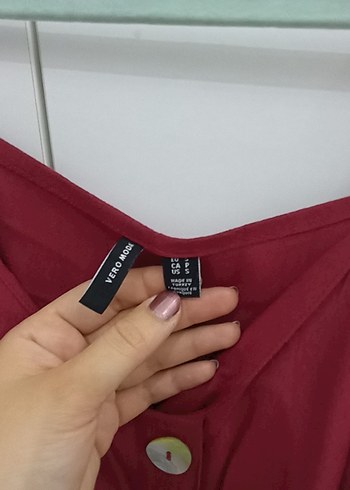 Vero Moda Düğme detaylı ince askılı dökümlü bluz