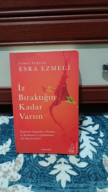 Esra ezmeci iz bıraktığın kadar varsın