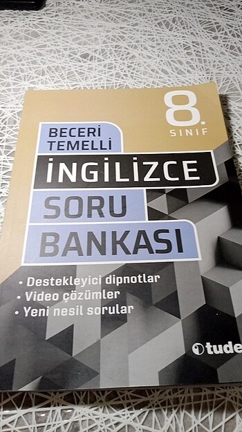8. Sınıf Tudem Yayınları İngilizce soru Bankası 
