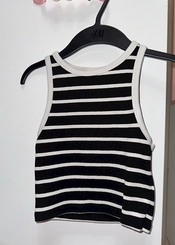 H&M Siyah Beyaz Cizgili Kolsuz Triko Ust