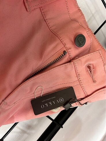 Cheap Monday Cheap Monday pantolon etiketli 25 beden
