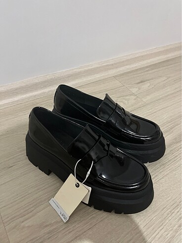 37 Beden siyah Renk Pull&bear makosen ayakkabı