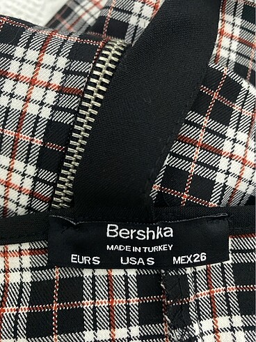 s Beden çeşitli Renk Bershka elbise