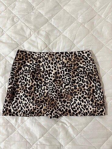 leopar desenli şortlu mini etek