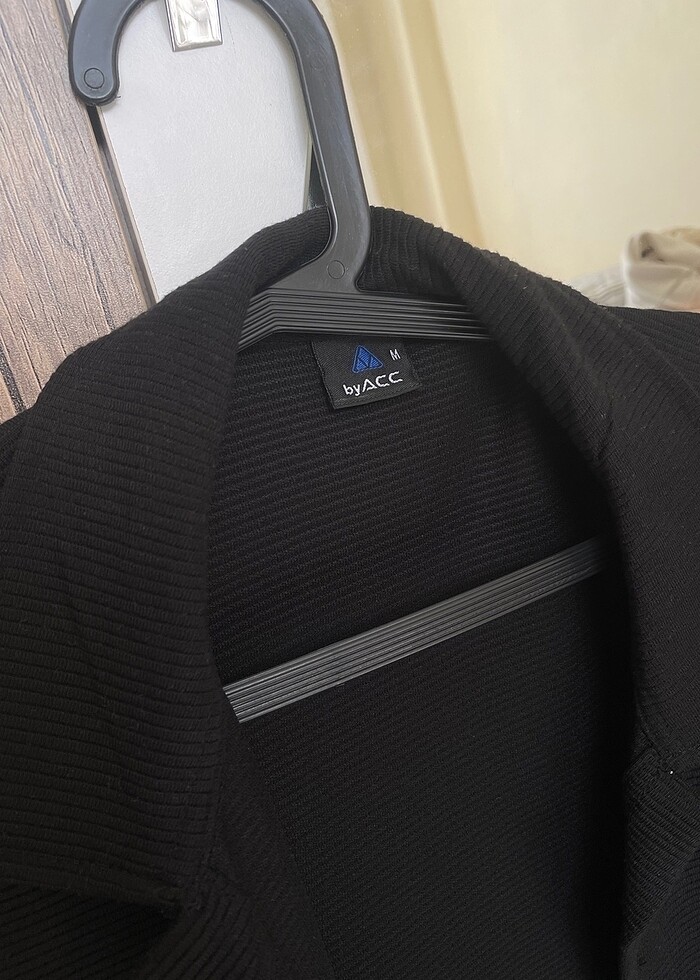 Siyah gömlek - Görsel 3