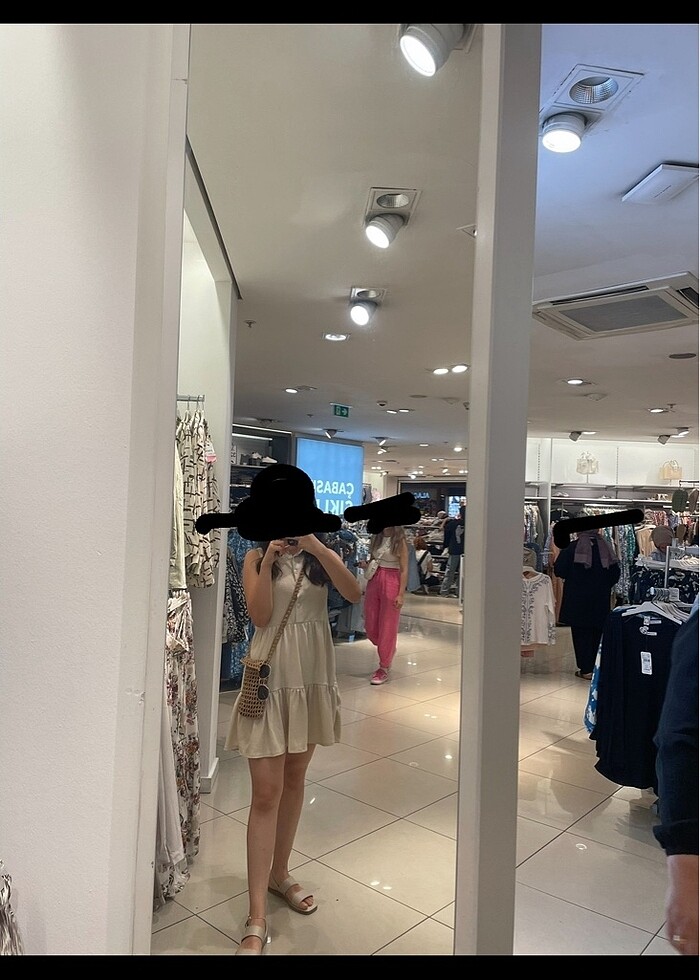 Kısa rengi elbise - Görsel 2