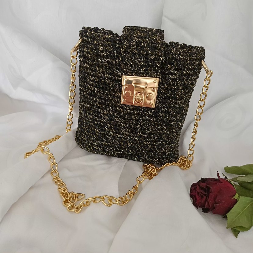 Zincir Detaylı Siyah Örgü Kadın Çanta - Görsel 4