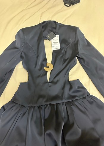 Dekolteli siyah zara elbise - Görsel 4