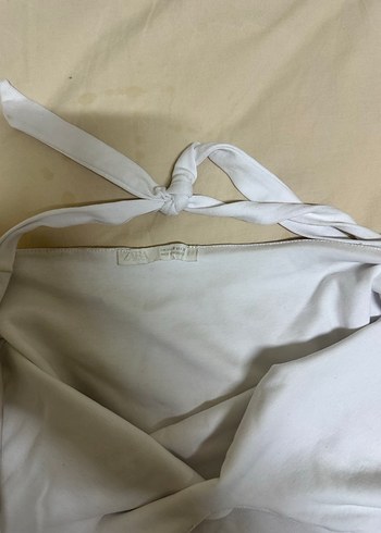 Beyaz bershka dekolteli elbise - Görsel 4