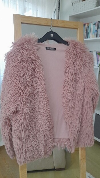 Pembe tuylu ince mont