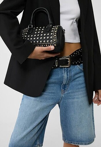 Stradivarius zımbalı çanta
