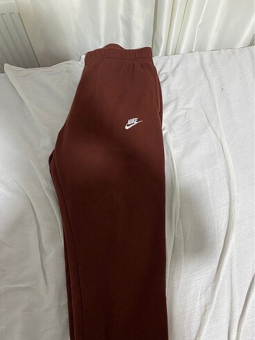 faturalı nike club fleece eşofman altı