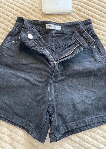 ZARA Siyah Bol Kesim Mini Denim Şort