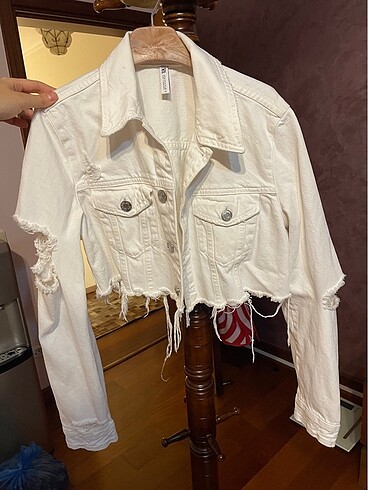 Zara crop beyaz ceket